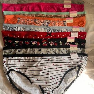 Cacique Kids' Vibrant Underwear Collection